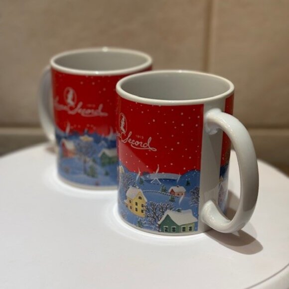 Vintage 1980s Laura Secord (EST 1913) Winter Village Scene Coffee Mugs Set of 2 - Picture 4 of 7